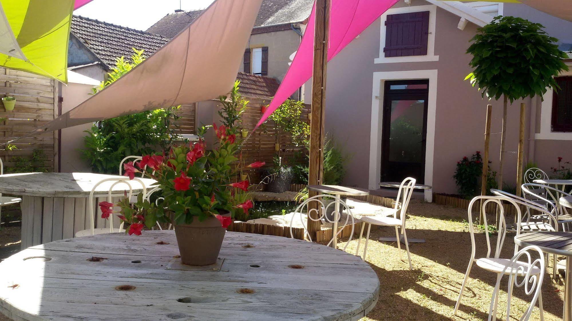 Le Merle Blanc Hotel Logis Digoin Exteriér fotografie